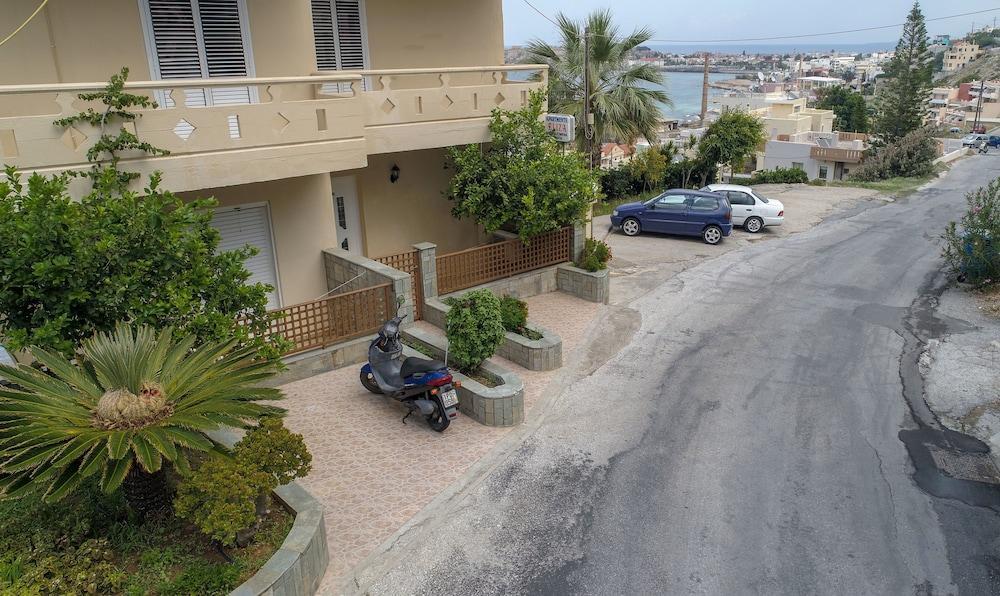 העיירה רתימנו Eliza Apartments מראה חיצוני תמונה