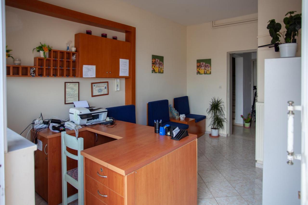 העיירה רתימנו Eliza Apartments מראה חיצוני תמונה